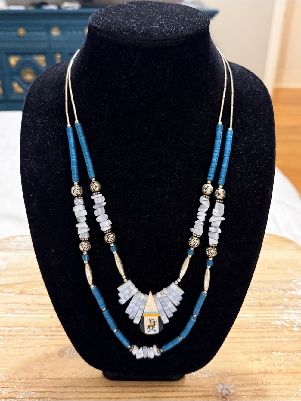 Vintage Southwestern Silver Tone Turquoise Blue Bird Pendant Statement Necklace